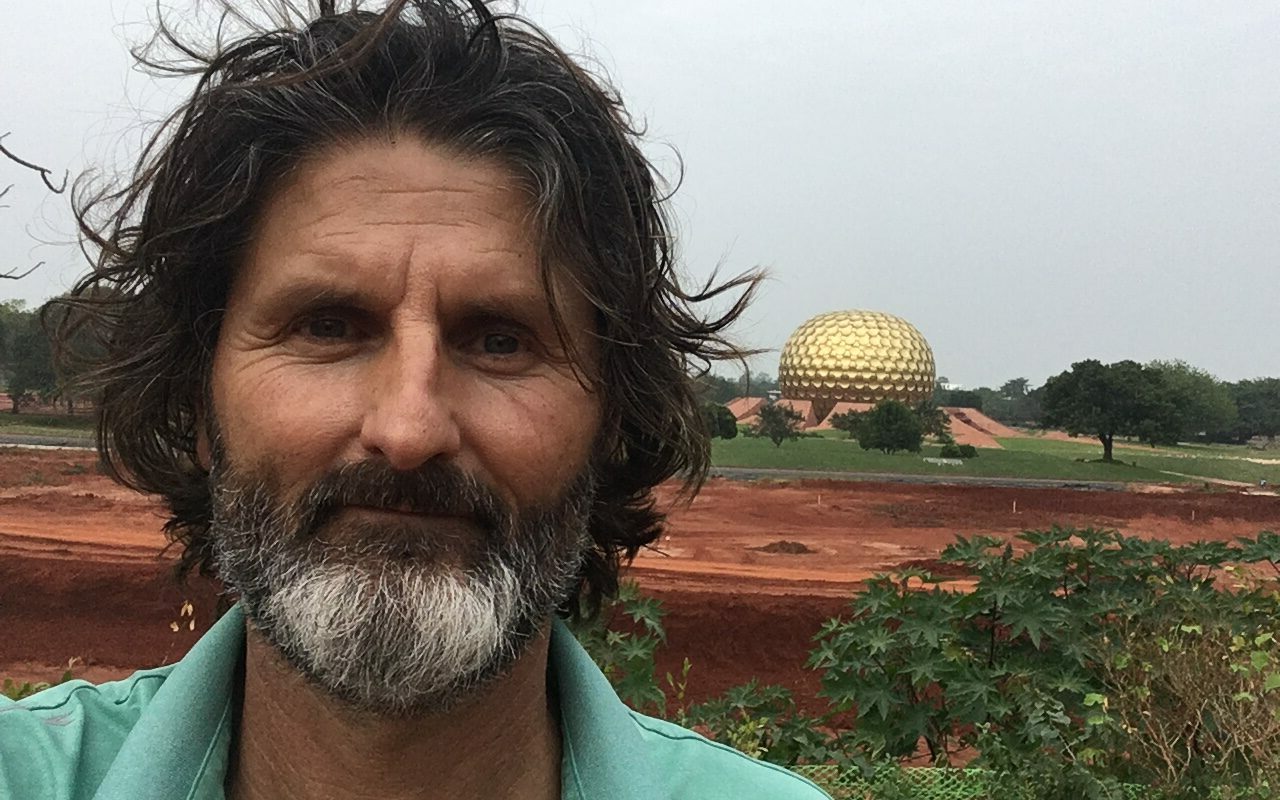 Sigfrid Bernal TEJAS, en Auroville; la ciudad del amanecer de la Unidad Humana.